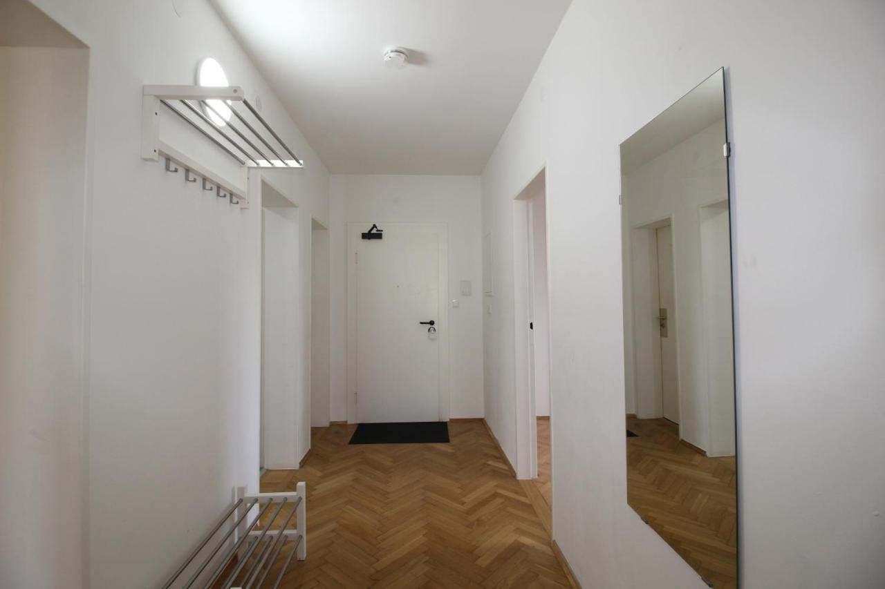 Apartmenthaus Kitzingen - Grosszuegige Wohnungen Fuer Je 6 Personen Mit Balkon Eksteriør billede